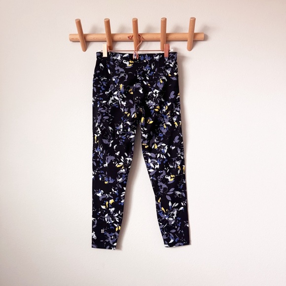 Sweaty Betty Floral Print Women's Leggings - Picture 9 of 11
